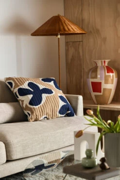 Gubi Lampadaire 9602 -Lampes Boutique 500799 01 41 EnvironmentImage edb2f9e922