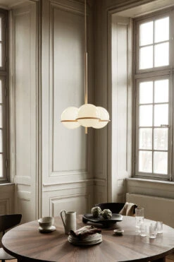 Ferm LIVING Lustre Era 12 Ferm LIVING Lustre Era -Lampes Boutique 514420 01 5 EnvironmentImage 41e3b705a2