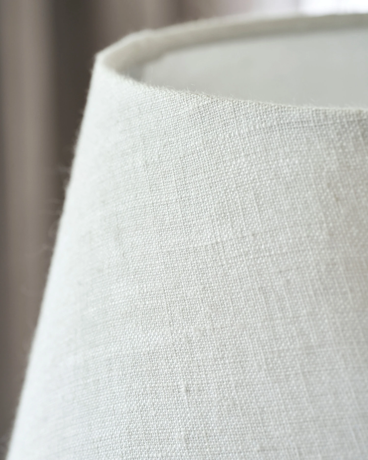 House Doctor Abat-jour Bakra Blanc Antique 5 House Doctor Abat-jour Bakra Blanc Antique – Image 3